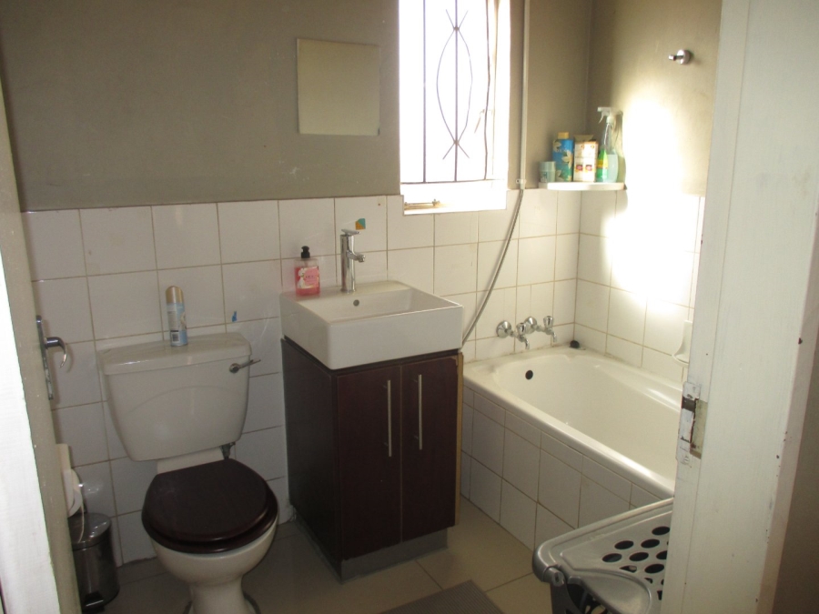 3 Bedroom Property for Sale in Bloemside 2 Free State